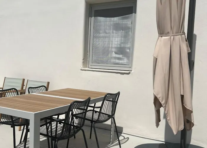 Mod Santorini Vegan Accommodation