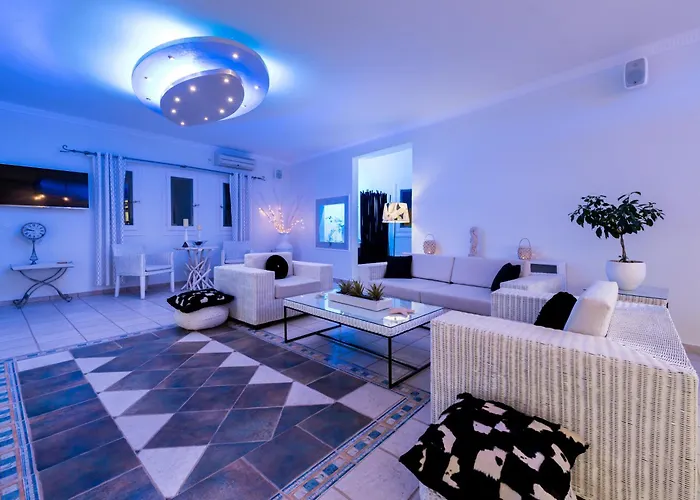 Dream Island Hotel